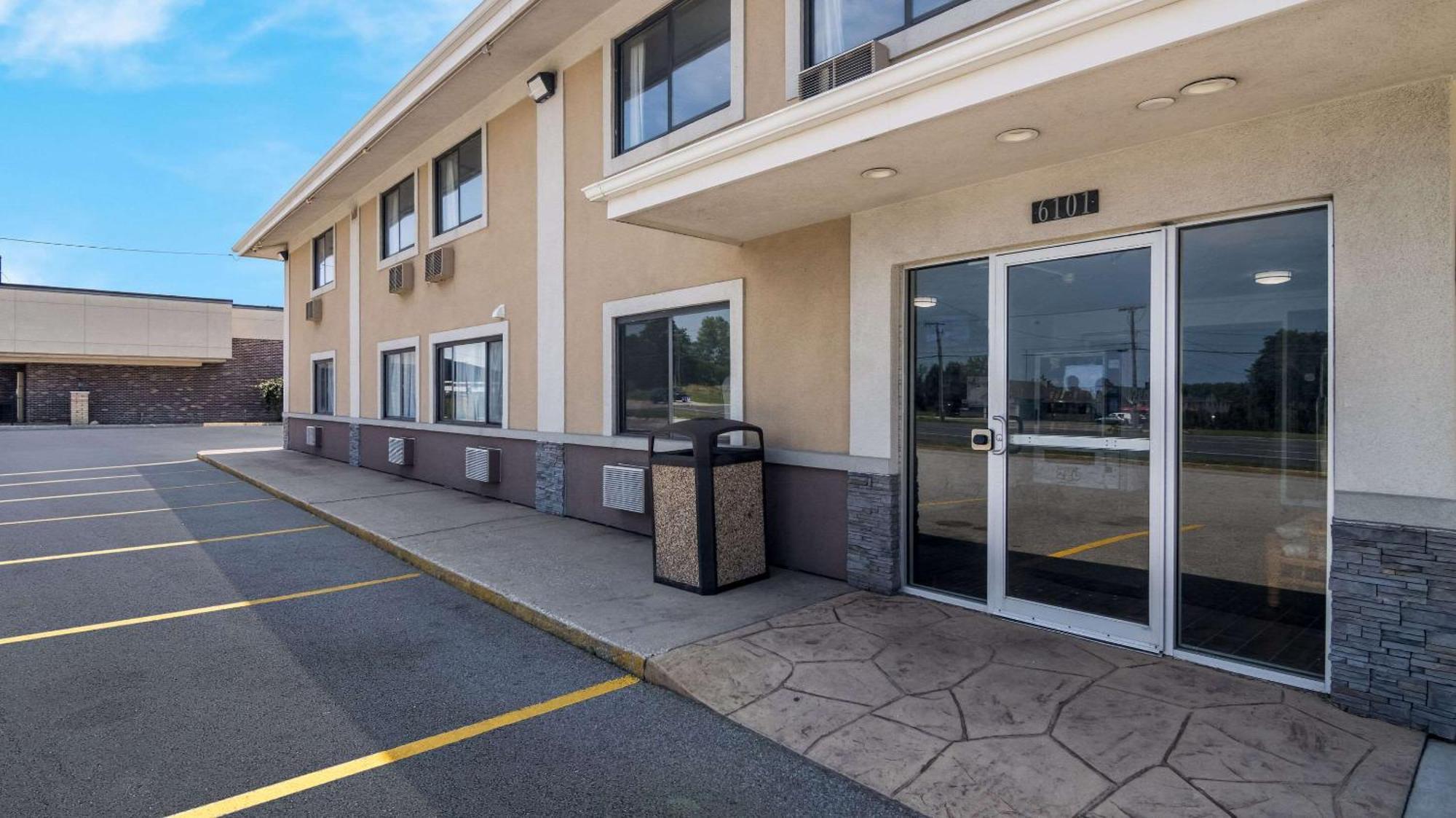 Econo Lodge بورتاغ المظهر الخارجي الصورة